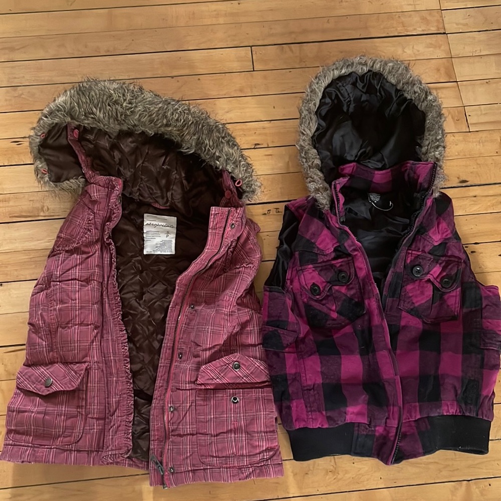 Set of plaid vests